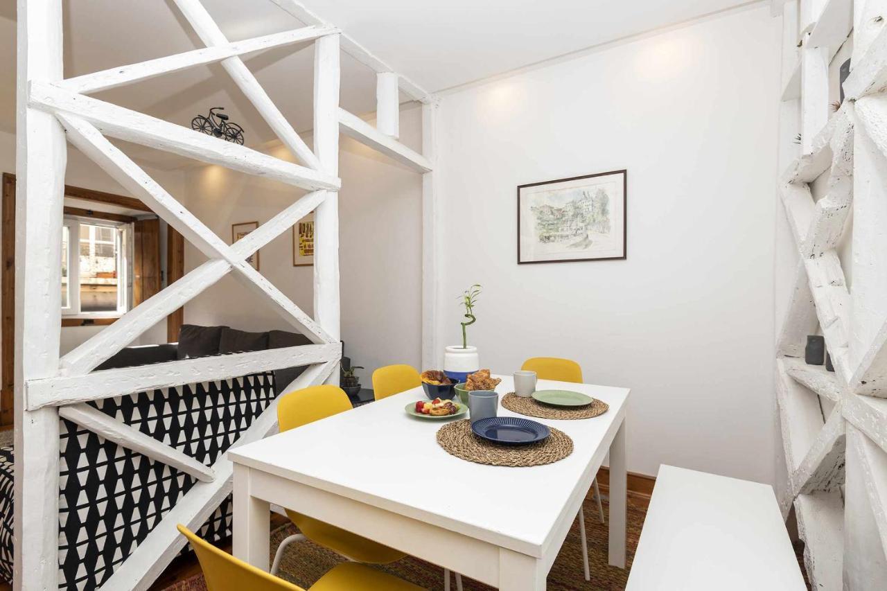 Typical Portuguese Apartment in São Bento Lisboa Exterior foto